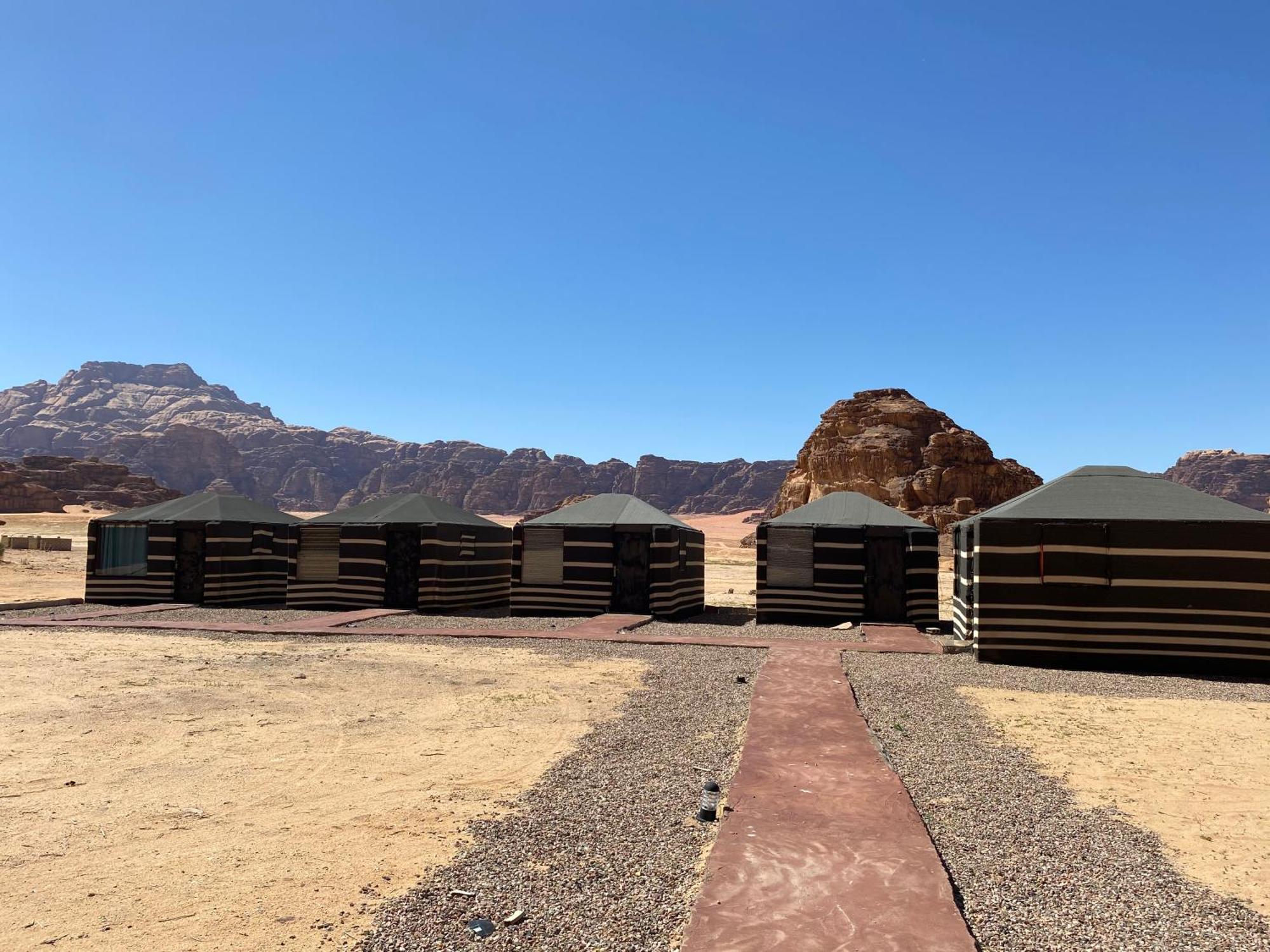 Rum Bedouin Trips Otel Ram Vadisi Dış mekan fotoğraf